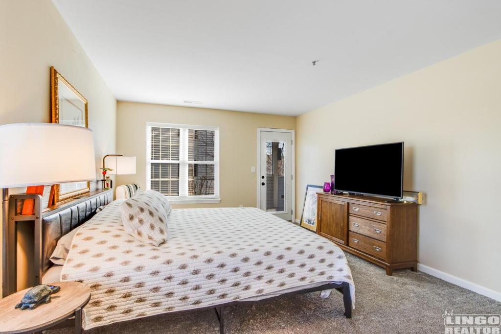 img_4931 3600 SANIBEL CIRCLE #3607 Rental Property