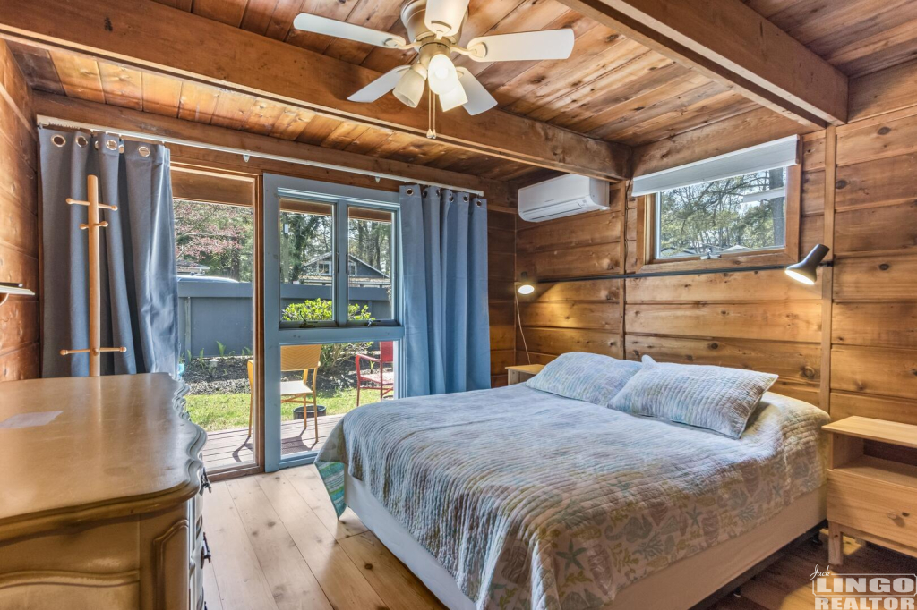 img_4928+(1) 111 CAROLINA STREET Rental Property