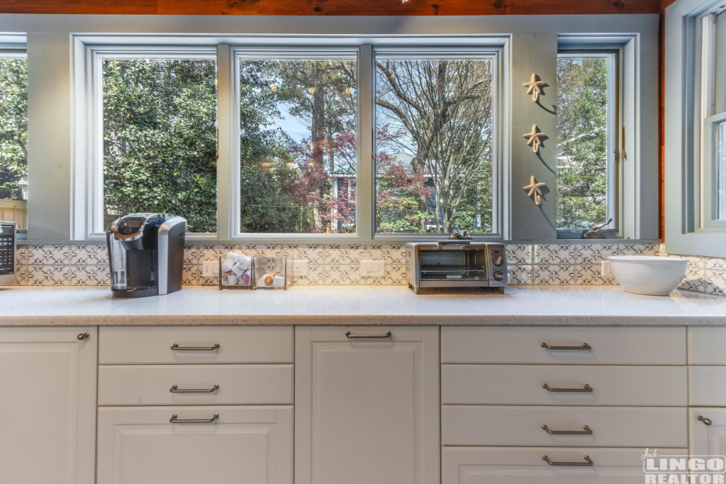 img_4946 111 CAROLINA STREET Rental Property