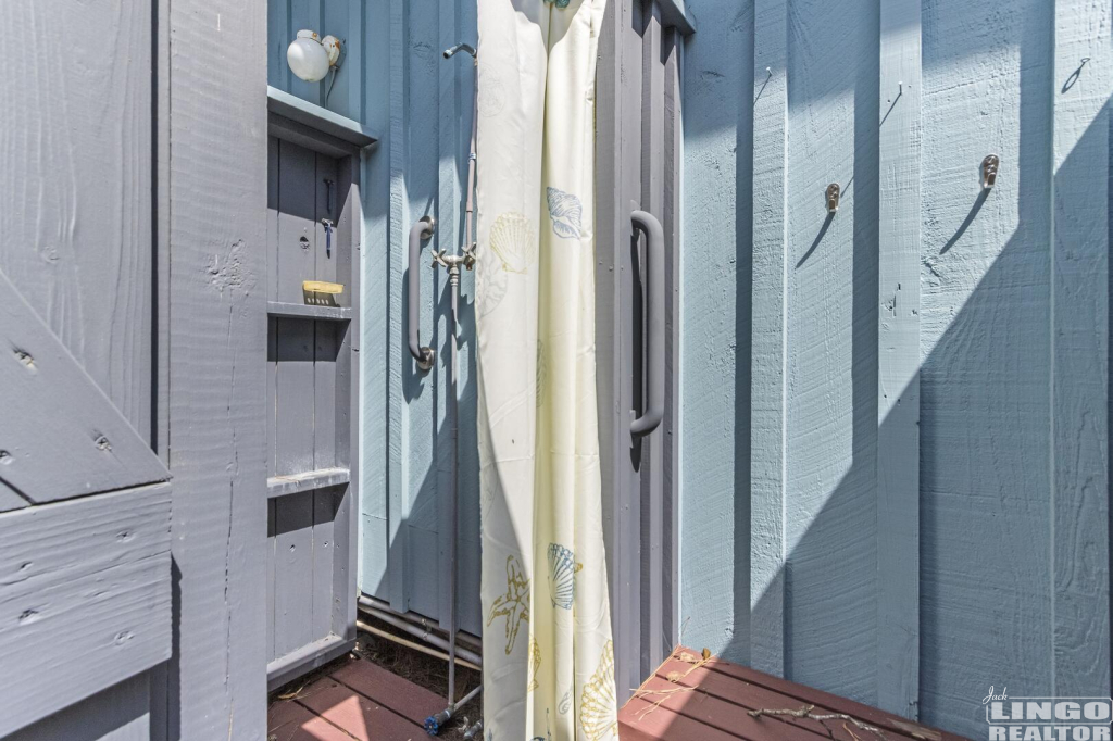 img_4967 111 CAROLINA STREET Rental Property