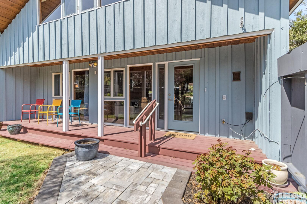 img_4970 111 CAROLINA STREET Rental Property