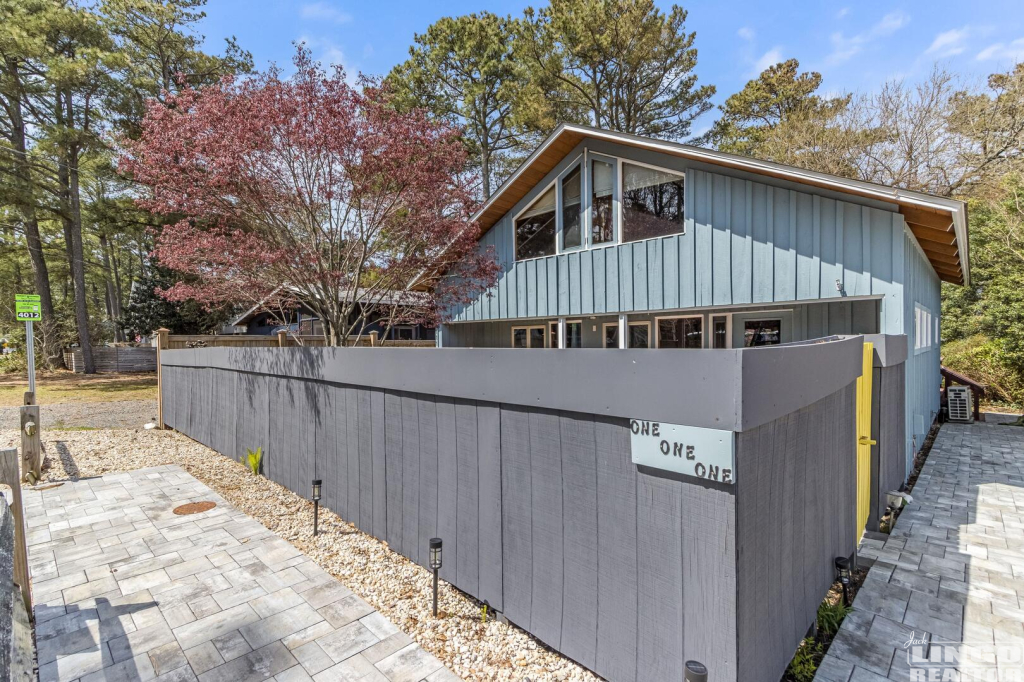 img_4973 111 CAROLINA STREET Rental Property