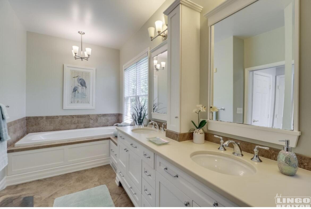 IMG_1899 15 GLADE CIRCLE EAST Rental Property IMG_1899 15 GLADE CIRCLE EAST Rental Property