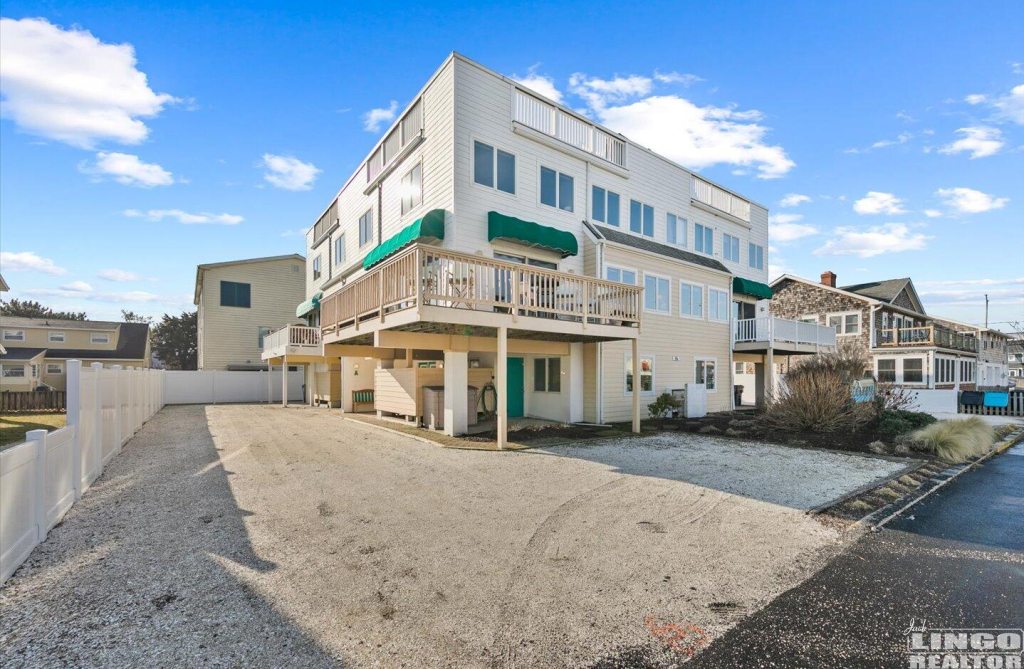 1 16A CLAYTON STREET Rental Property