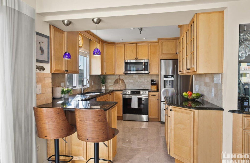 8 16A CLAYTON STREET Rental Property