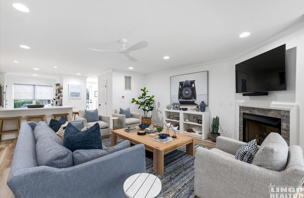 10 2805 AMERICAN EAGLE WAY Rental Property