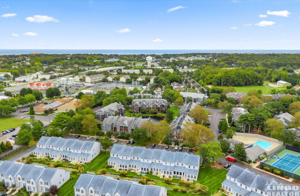 33 2805 AMERICAN EAGLE WAY Rental Property