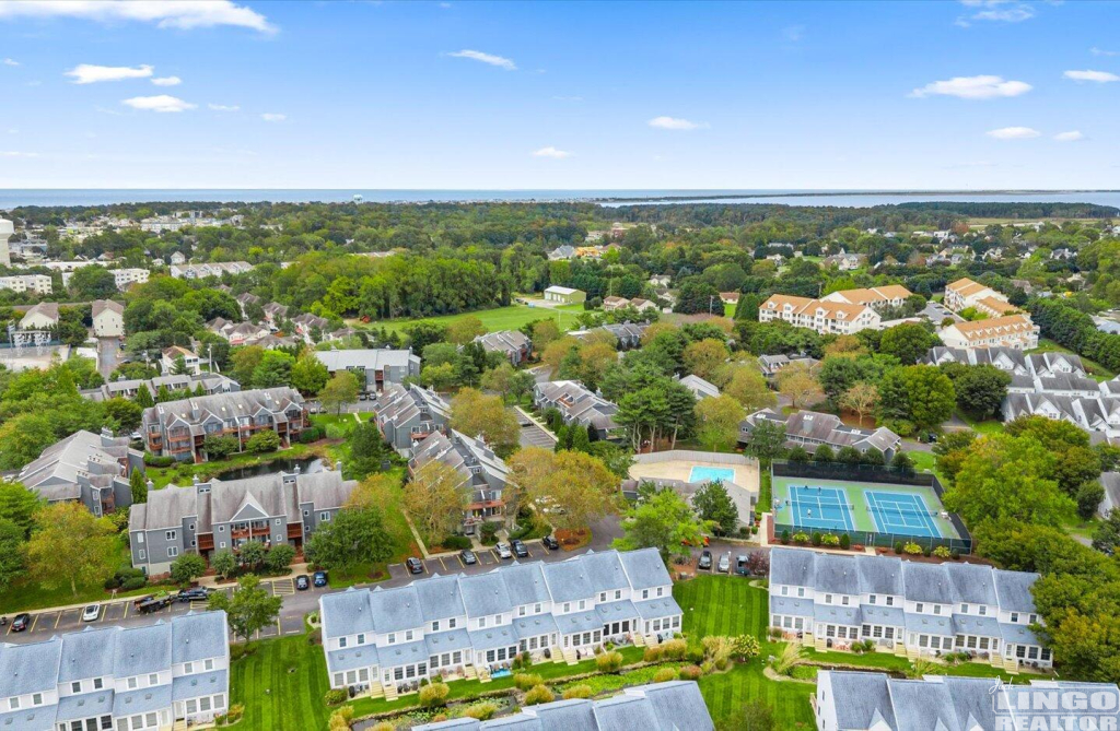 35 2805 AMERICAN EAGLE WAY Rental Property