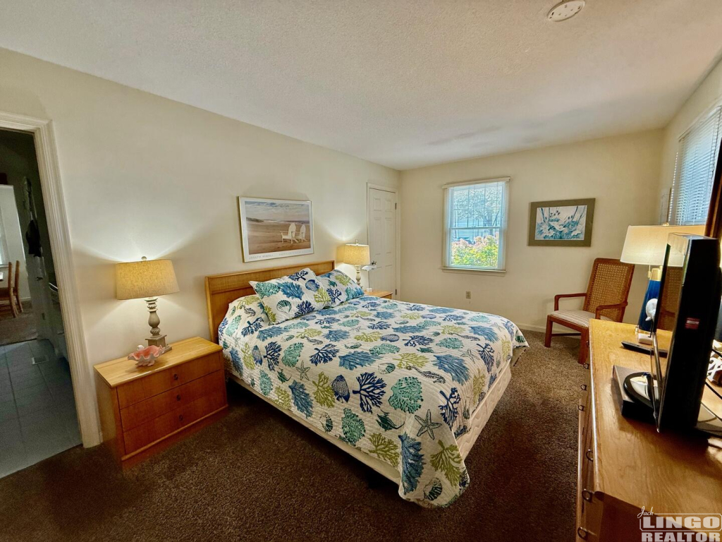 IMG_1674 404 KING CHARLES AVENUE #4  Rental Property