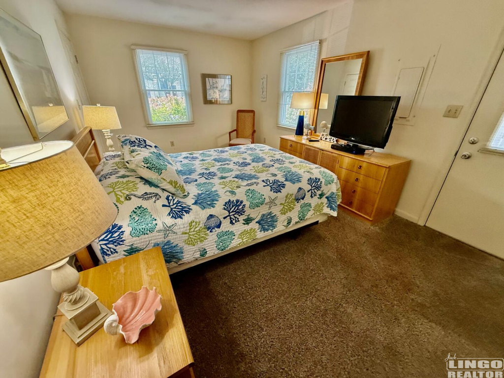 IMG_1676 404 KING CHARLES AVENUE #4  Rental Property