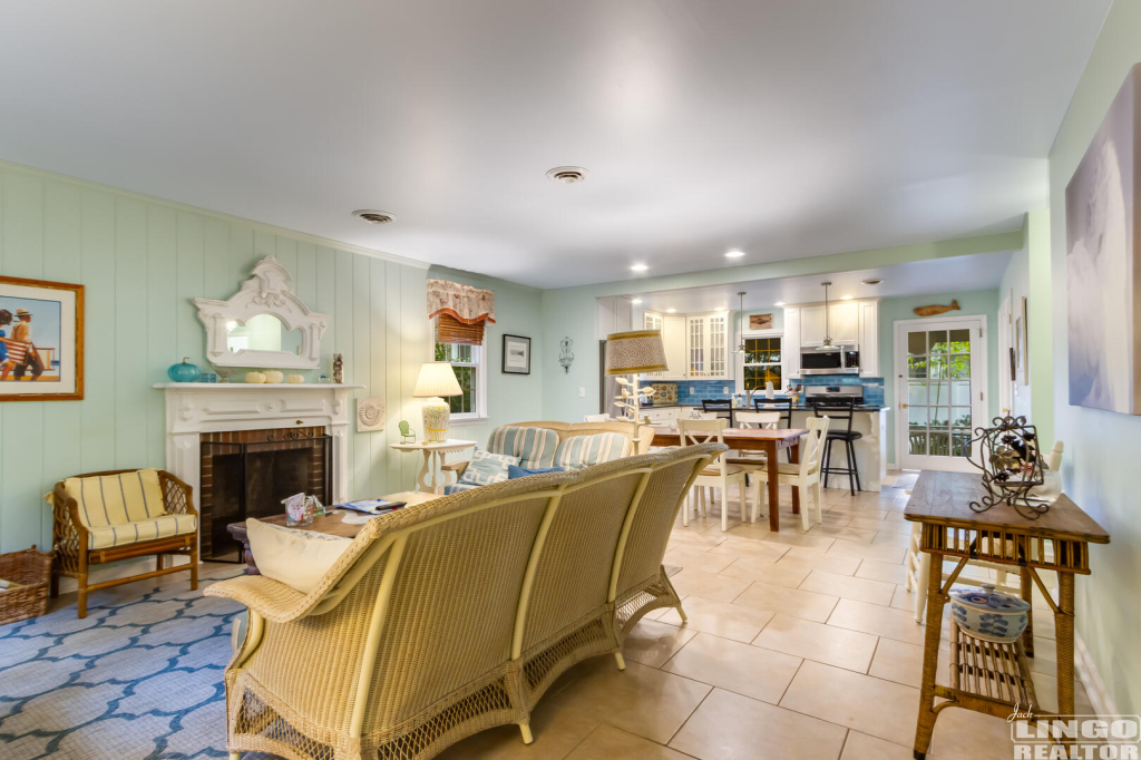 003_img_9407_671 72 COLUMBIA AVENUE Rental Property 003_img_9407_671 72 COLUMBIA AVENUE Rental Property