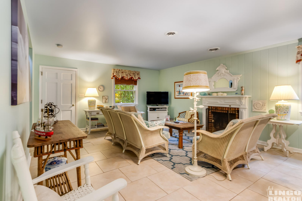 005_img_9413_55 72 COLUMBIA AVENUE Rental Property 005_img_9413_55 72 COLUMBIA AVENUE Rental Property