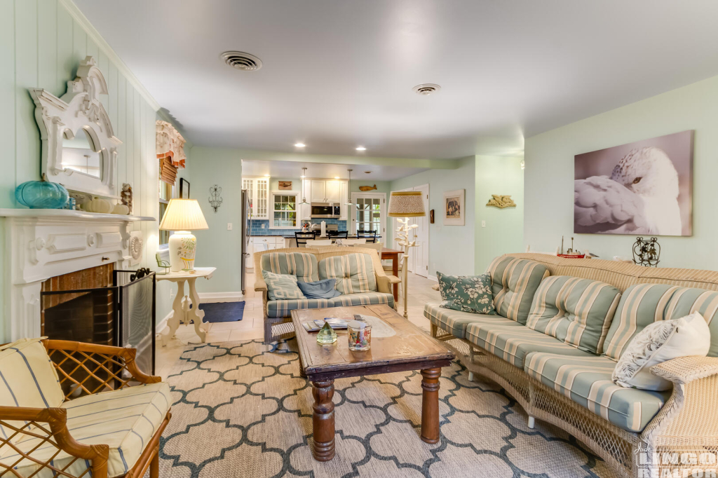 007_img_9419_272 72 COLUMBIA AVENUE Rental Property 007_img_9419_272 72 COLUMBIA AVENUE Rental Property