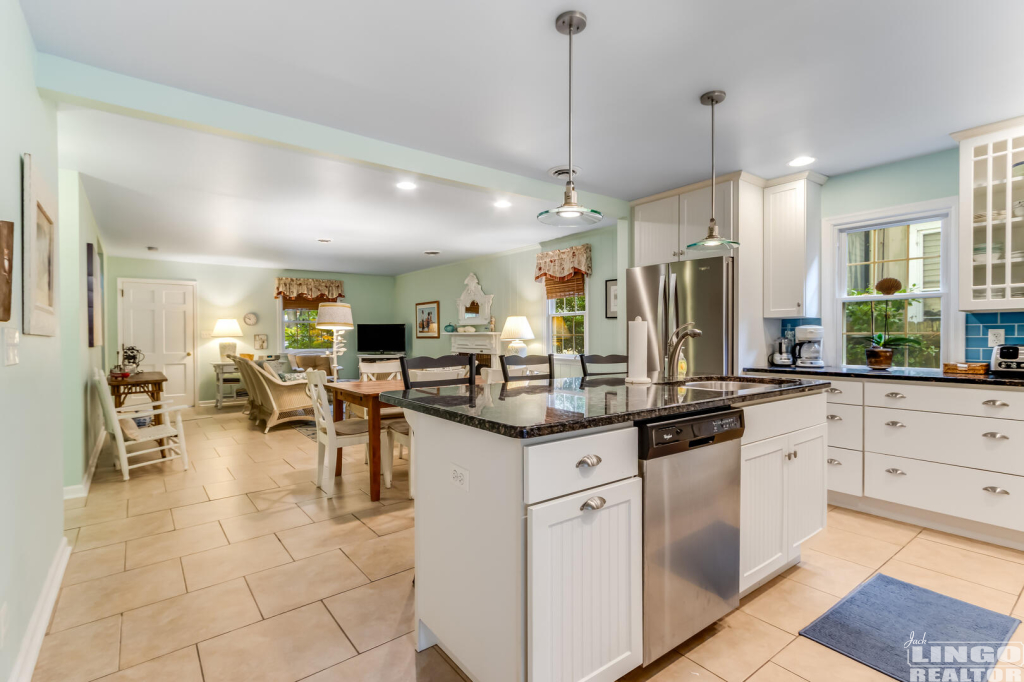 014_img_9440_891 72 COLUMBIA AVENUE Rental Property 014_img_9440_891 72 COLUMBIA AVENUE Rental Property