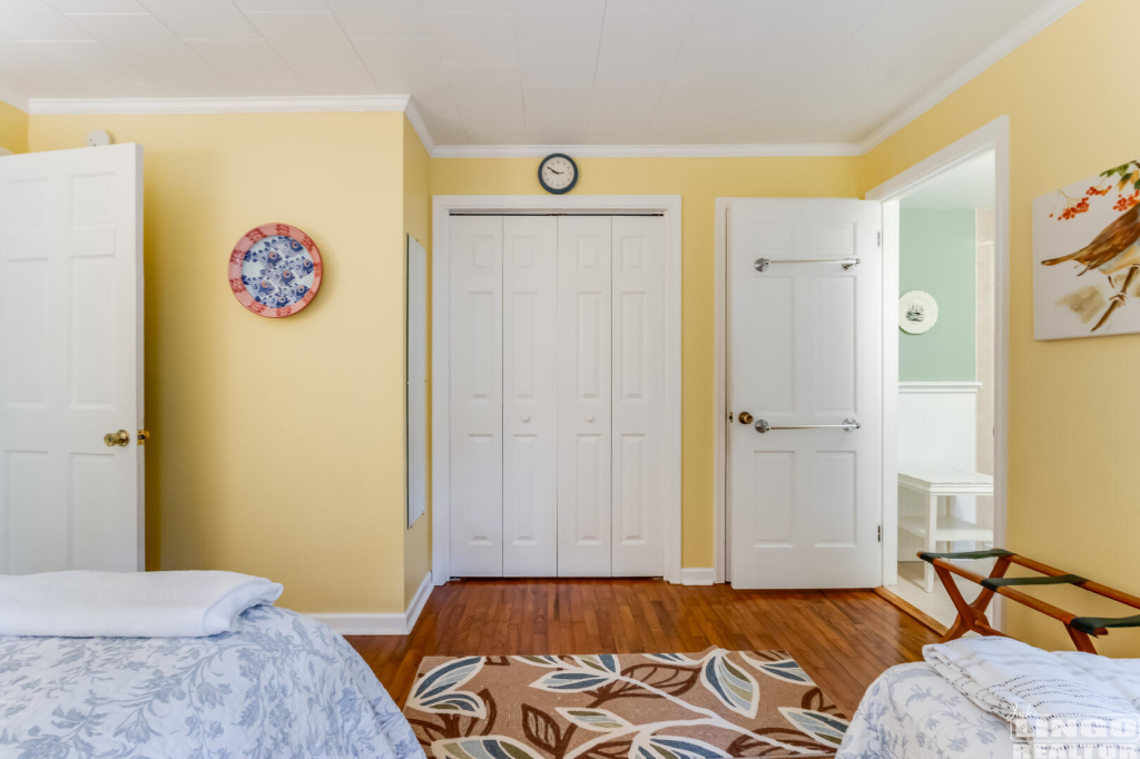 022_img_9464_959 72 COLUMBIA AVENUE Rental Property 022_img_9464_959 72 COLUMBIA AVENUE Rental Property