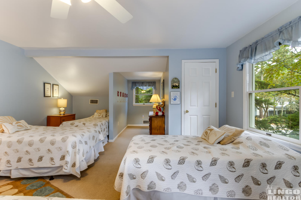 030_img_9488_295 72 COLUMBIA AVENUE Rental Property 030_img_9488_295 72 COLUMBIA AVENUE Rental Property