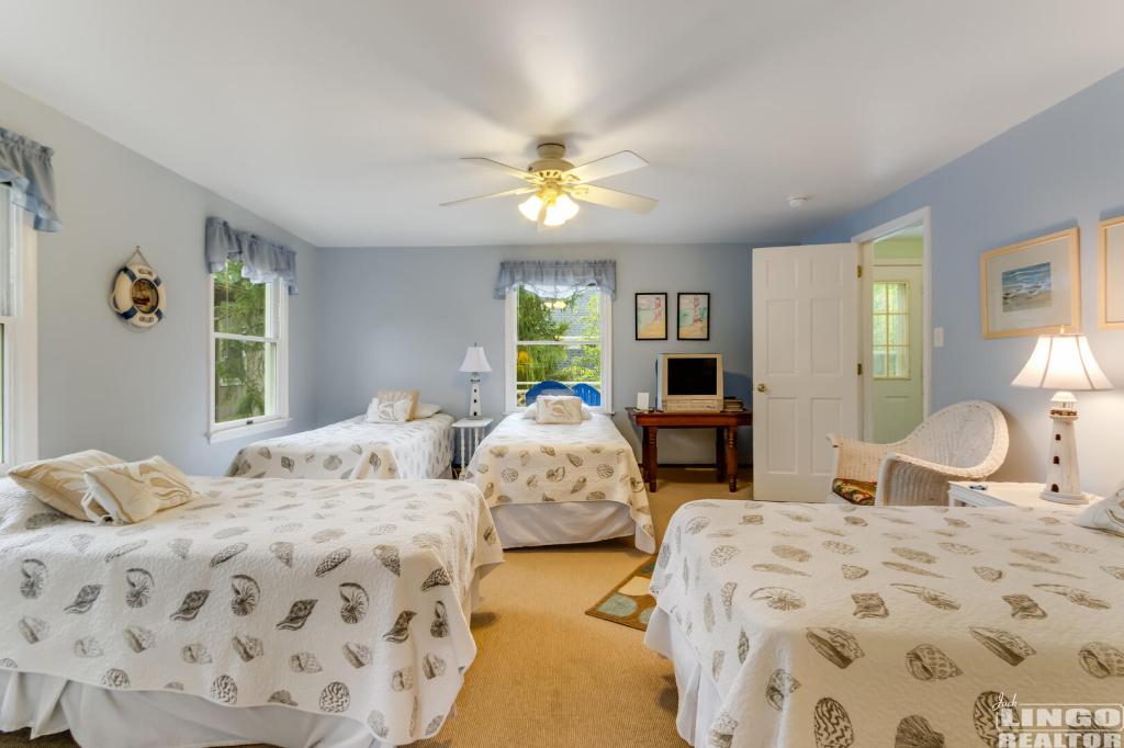 031_img_9491_565 72 COLUMBIA AVENUE Rental Property 031_img_9491_565 72 COLUMBIA AVENUE Rental Property