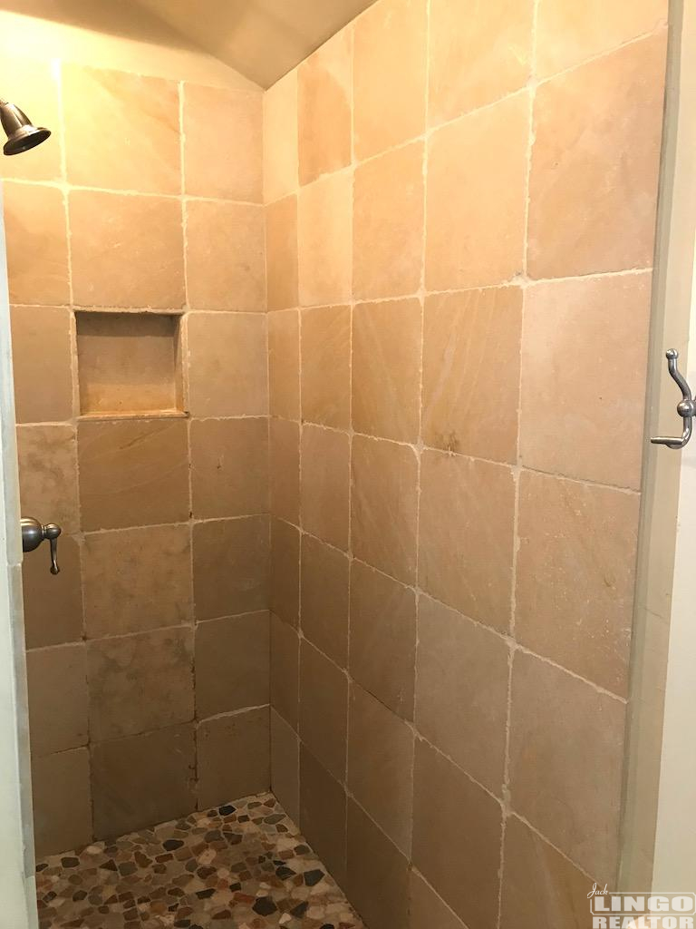 27demastershower 27 DELAWARE AVENUE  Rental Property