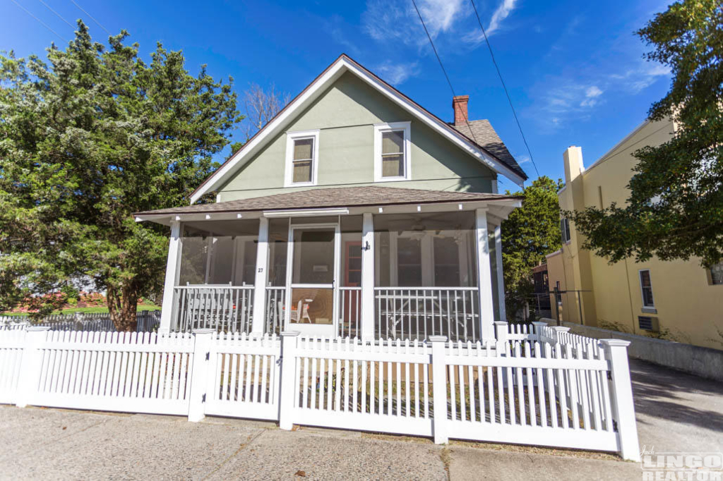 8M8A7904-HDR-27delave-web 27 DELAWARE AVENUE  Rental Property