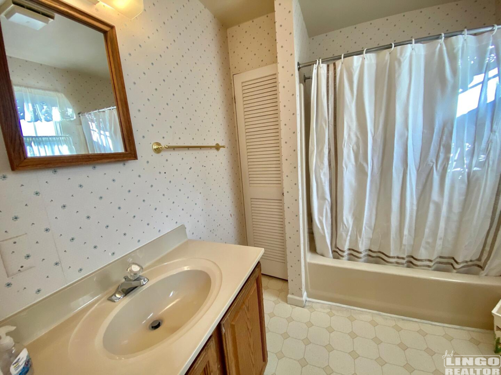 317hll 317 MUNSON STREET  Rental Property