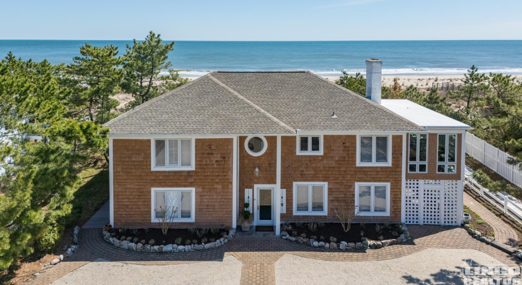 DJI_20260406120216_0001_D 8 OCEAN DRIVE Rental Property DJI_20260406120216_0001_D 8 OCEAN DRIVE Rental Property