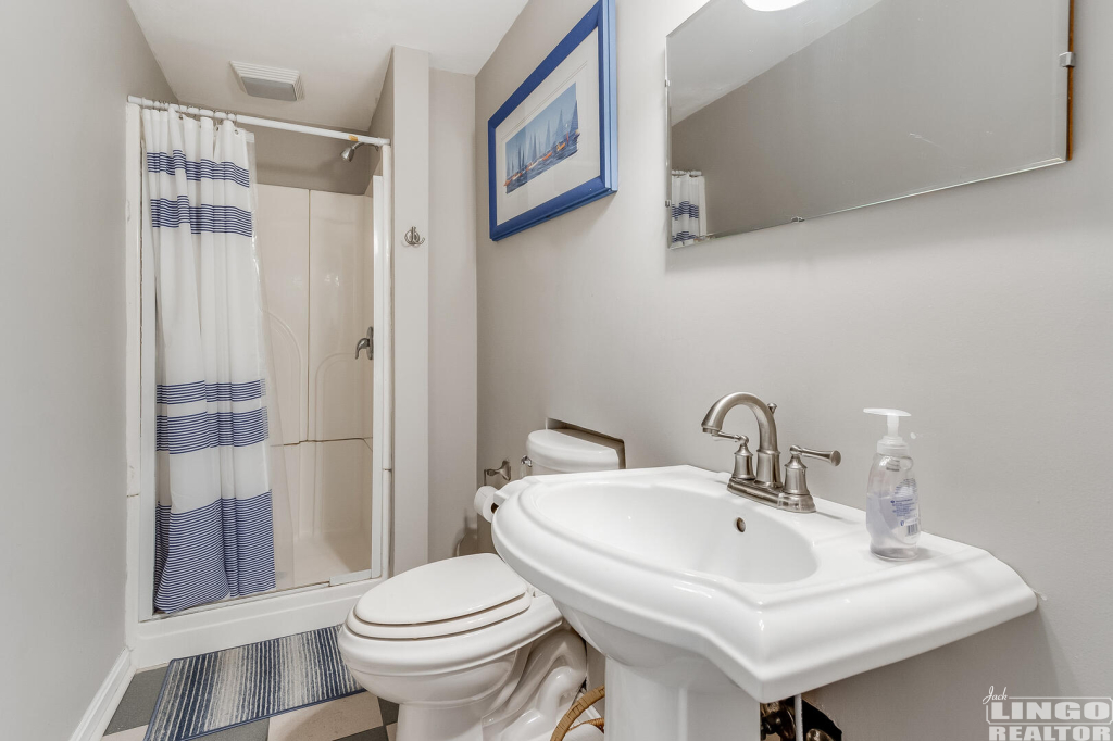 img_3458_16 3 OLIVE AVENUE  Rental Property