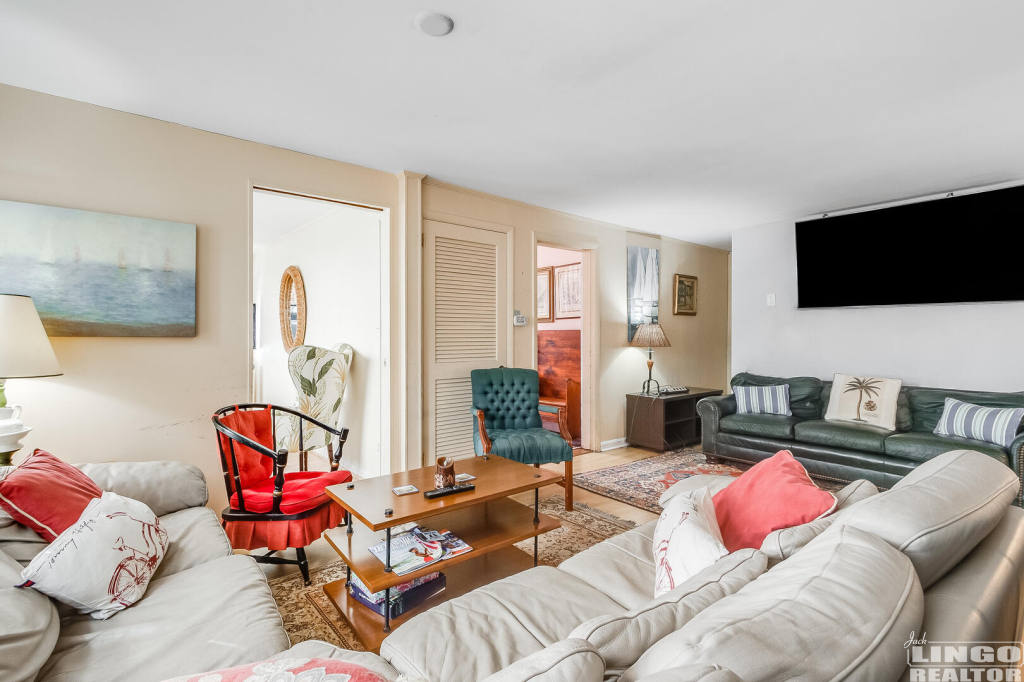 img_3476_988 3 OLIVE AVENUE  Rental Property