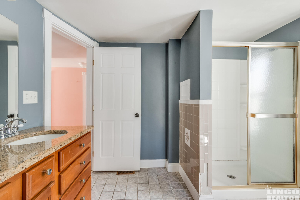 img_3509_236 3 OLIVE AVENUE  Rental Property