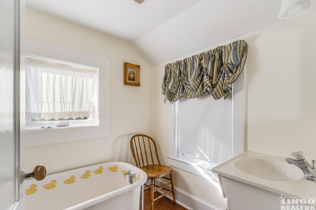 img_3518_24 3 OLIVE AVENUE  Rental Property