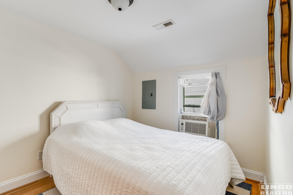 img_3521_789 3 OLIVE AVENUE  Rental Property