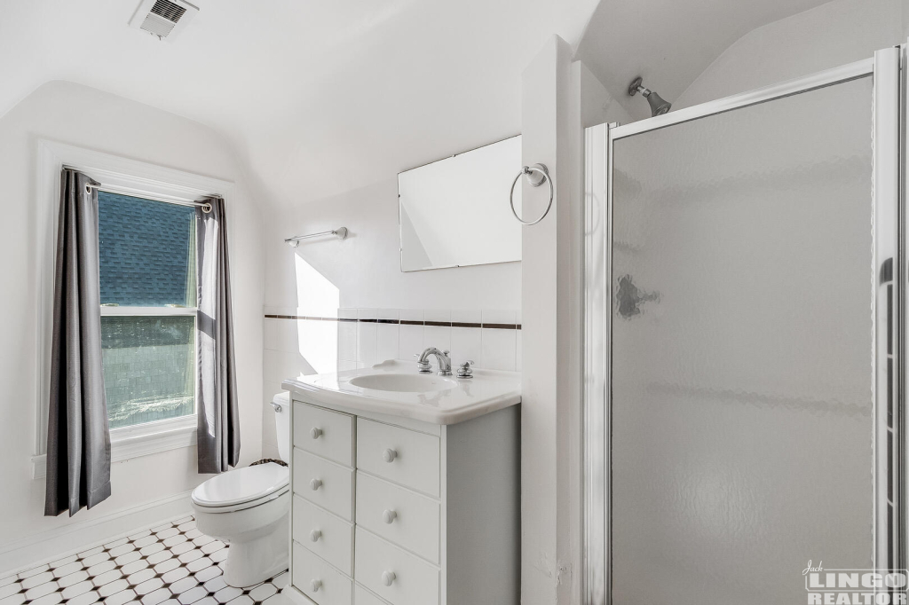 img_3539_432 3 OLIVE AVENUE  Rental Property