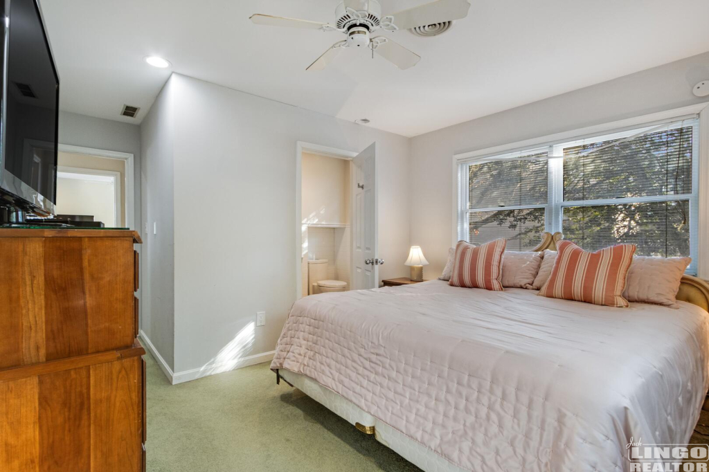 026_img_7215_703 20 PENNSYLVANIA AVENUE Rental Property 026_img_7215_703 20 PENNSYLVANIA AVENUE Rental Property