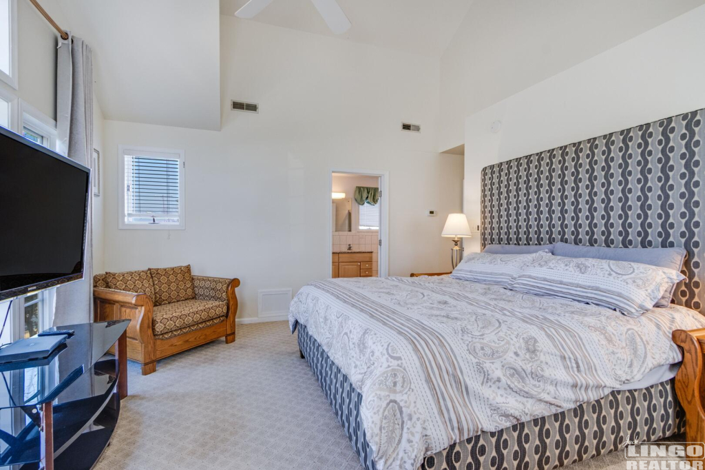 037_img_7248_718 20 PENNSYLVANIA AVENUE Rental Property 037_img_7248_718 20 PENNSYLVANIA AVENUE Rental Property