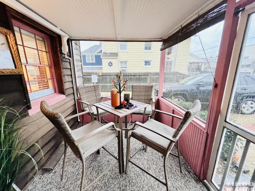 0B87B330-CDF2-46BD-AE37-FC27F76F9807 17 PHILADELPHIA STREET #1  Rental Property