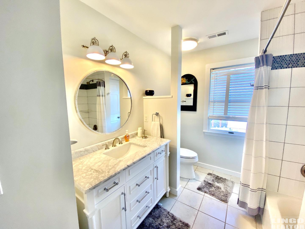 118hallba 118 READ AVENUE  Rental Property
