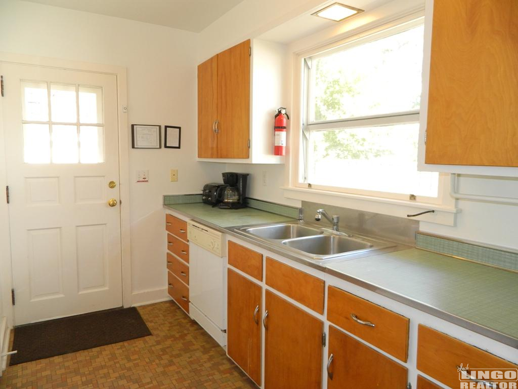 kitchen2 11 RODNEY STREET       Rental Property