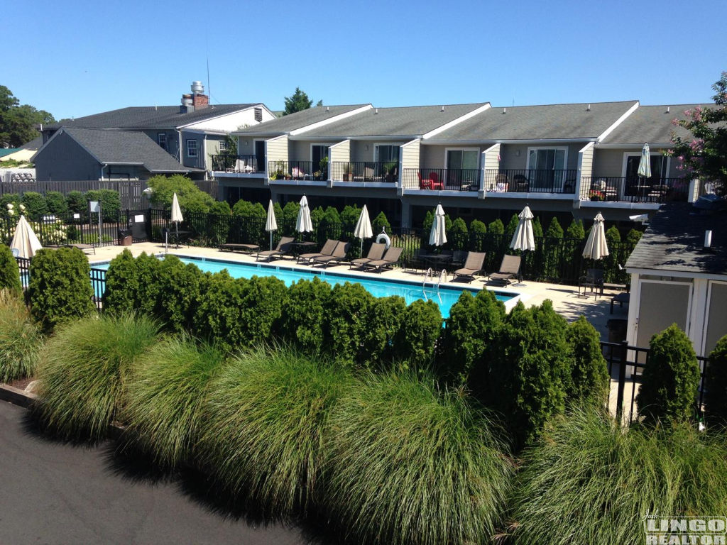 pool Rehoboth Beach, Lewes, & Millsboro, DE Real Estate