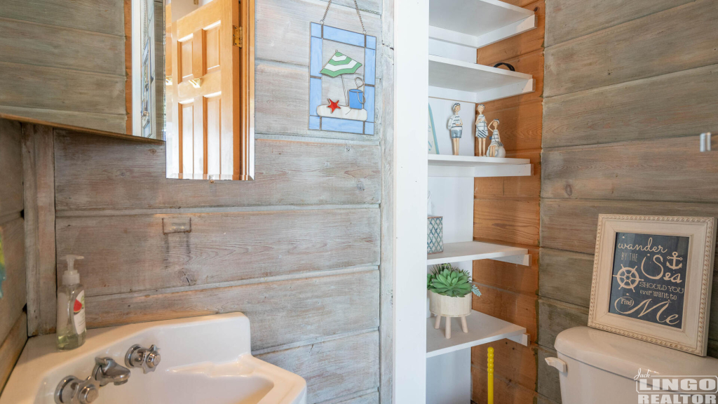 33+seastrand-27 2 SEA STRAND COURT #33 Rental Property