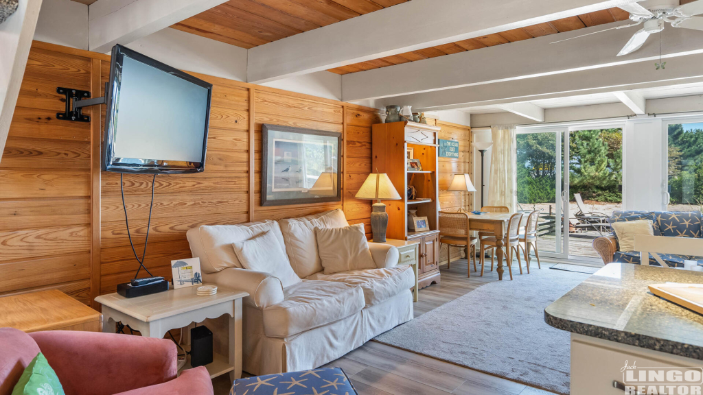 33+seastrand-9 2 SEA STRAND COURT #33 Rental Property