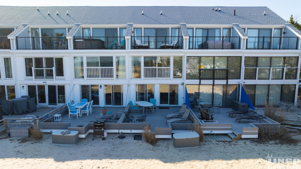 33+seastrandd-16 2 SEA STRAND COURT #33 Rental Property