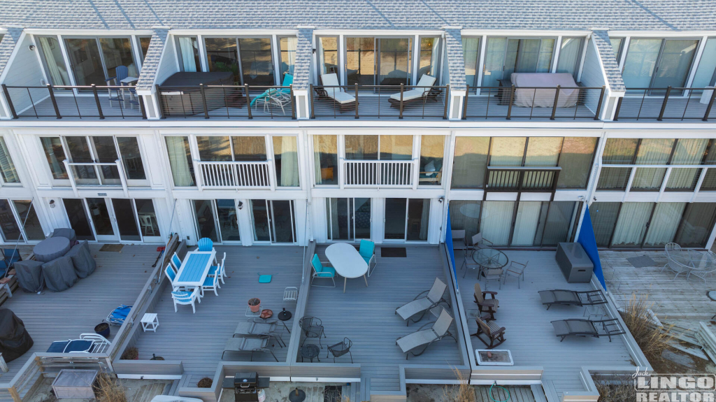 33+seastrandd-17 2 SEA STRAND COURT #33 Rental Property