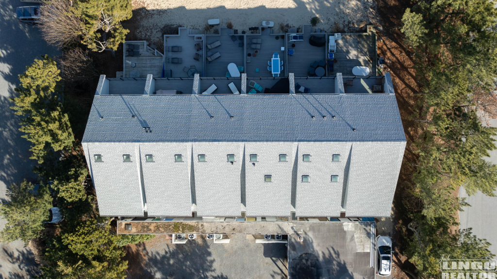 33+seastrandd-20 2 SEA STRAND COURT #33 Rental Property