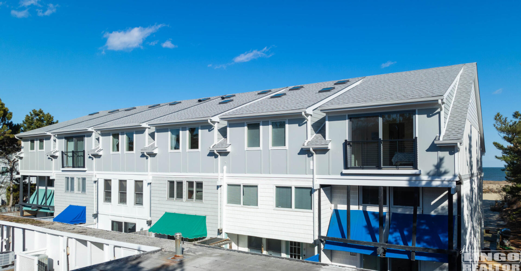 33+seastrandd-7 2 SEA STRAND COURT #33 Rental Property