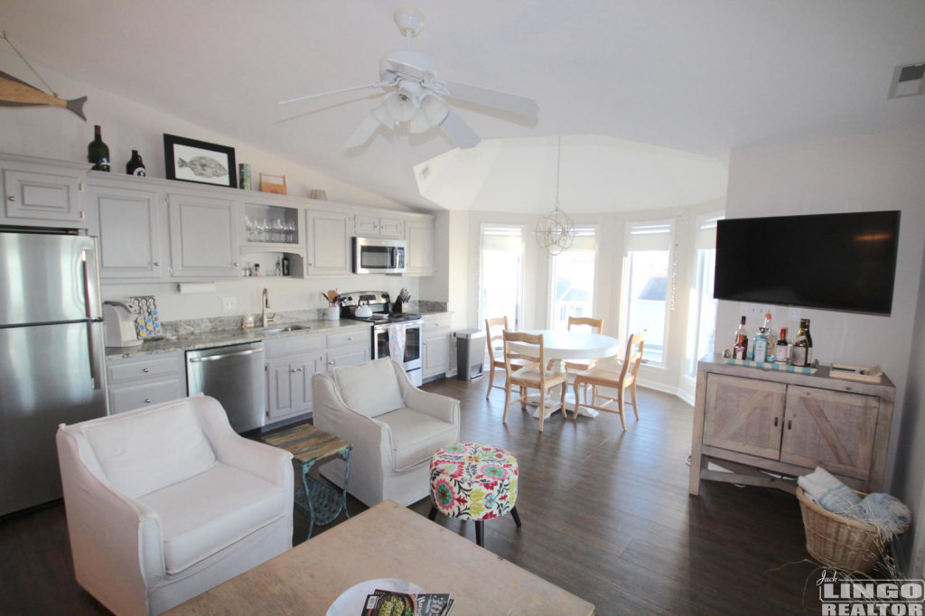 210 ANCHOR WAY Rental Property