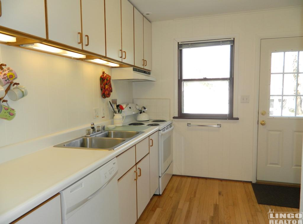 Kitchen1 15.5 STOCKLEY STREET  Rental Property