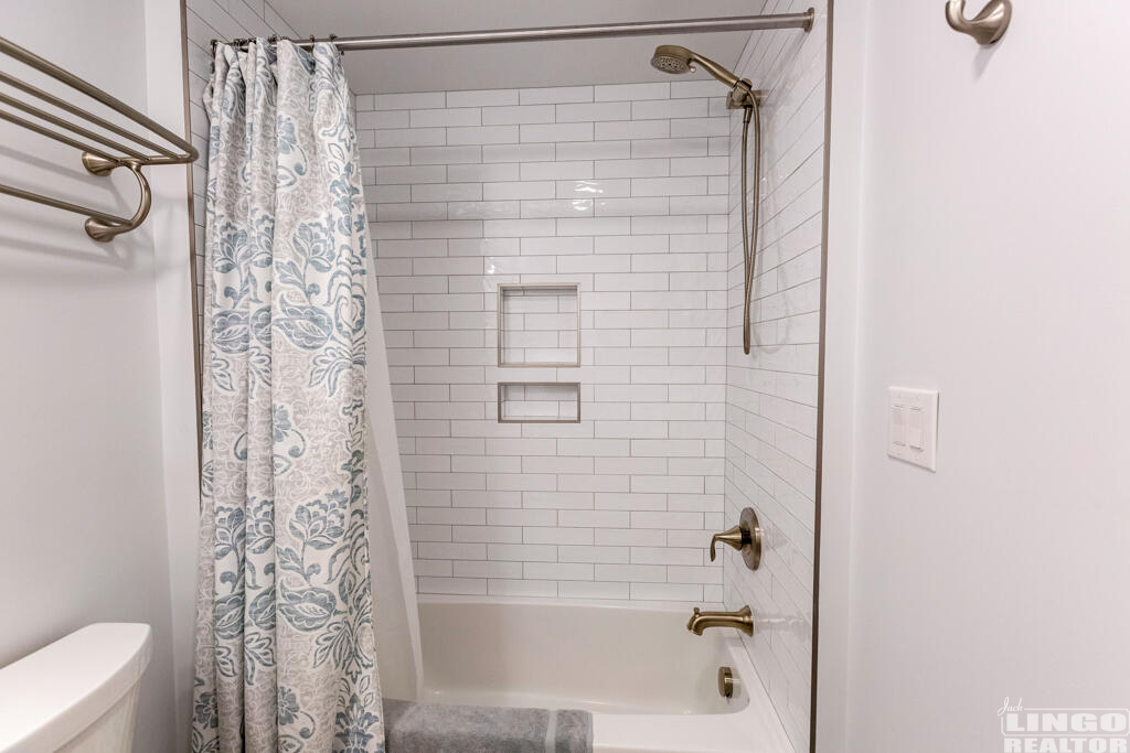 23+8M8A0598-HDR 50 WILMINGTON AVENUE #102  Rental Property