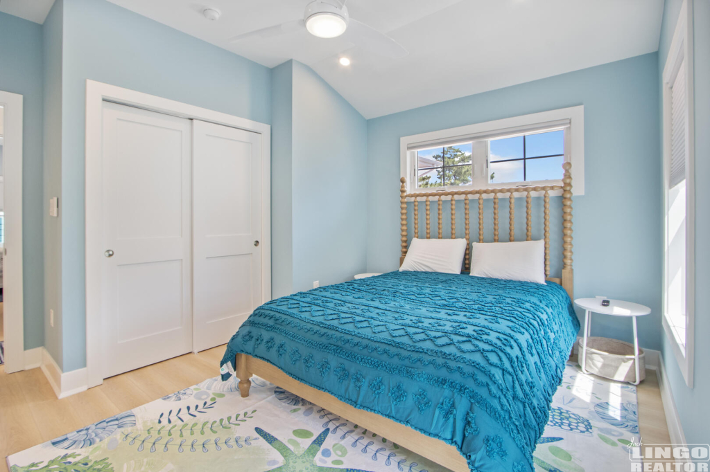 img_9154_846 23 BEACH AVENUE  Rental Property