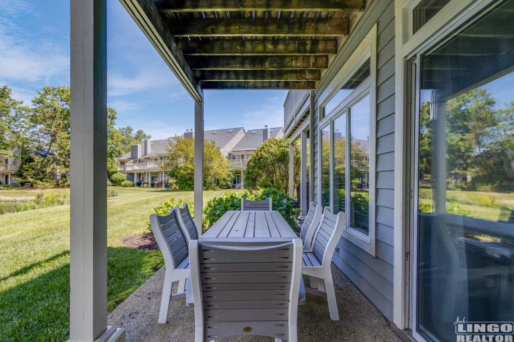 img_2936_888 553 SPRING LAKE  Rental Property