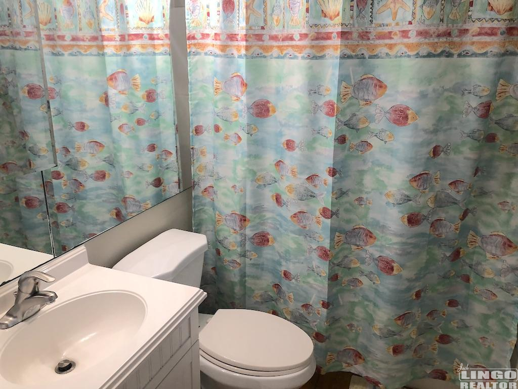 16bath 16 ROBINS LANE  Rental Property