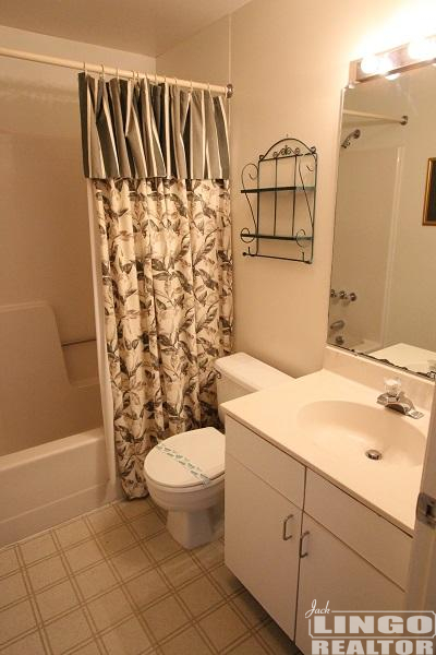 312_Bath 50 WILMINGTON AVENUE #312  Rental Property